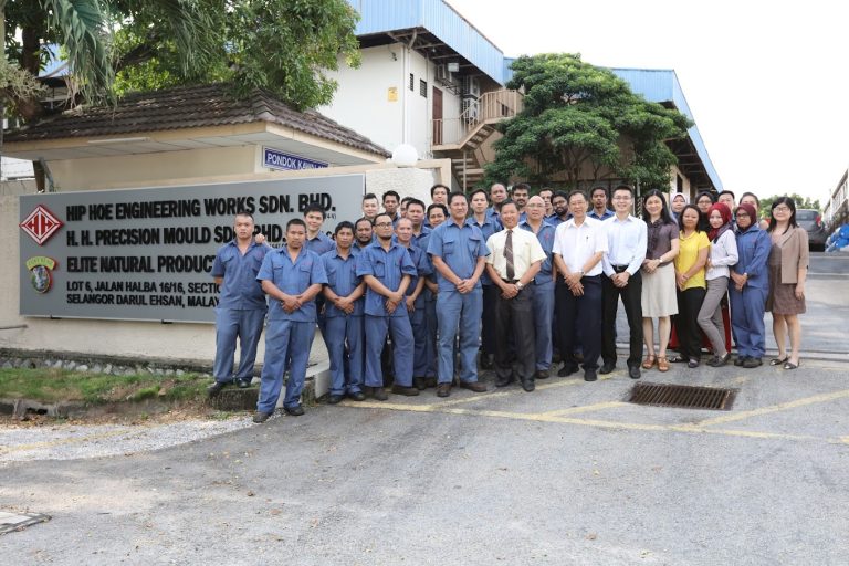 HH Precision Mold group photo 4G5A2307 768x512