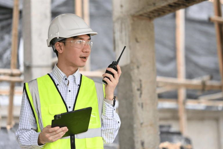 Why Hytera Walkie Talkies Are a Popular Choice for Business Communications