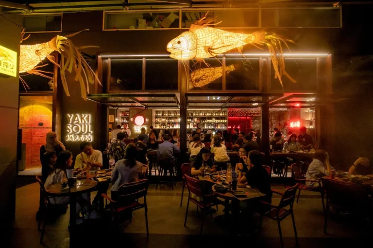 Atmosphere at Yaki Soul 16 768x512